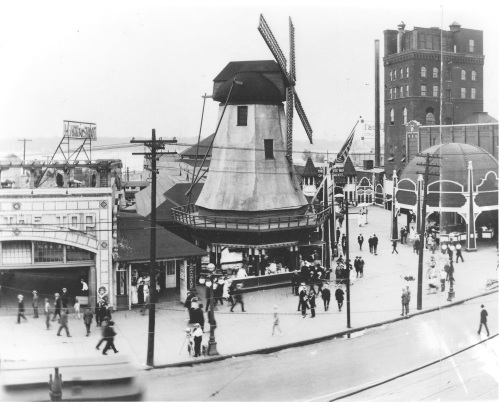 Electric Park - Vintage Shots From David Pike (newer photo)